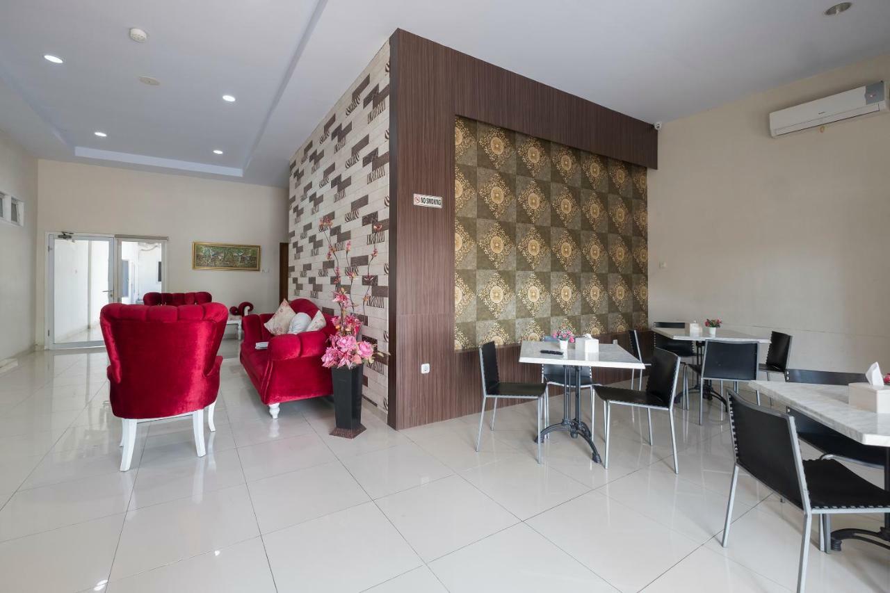 Hotel Astra Novilia Makassar Ngoại thất bức ảnh