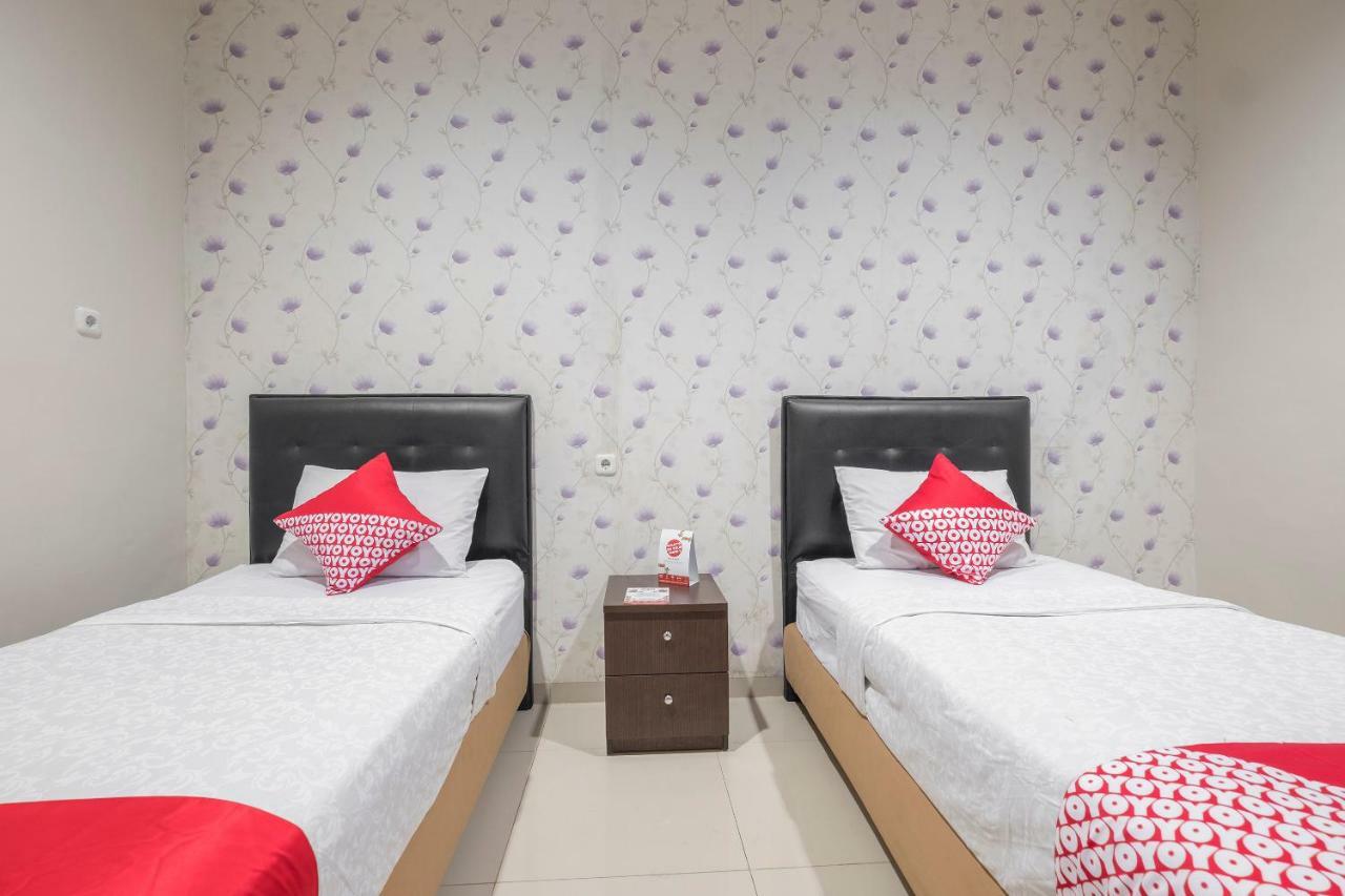 Hotel Astra Novilia Makassar Ngoại thất bức ảnh