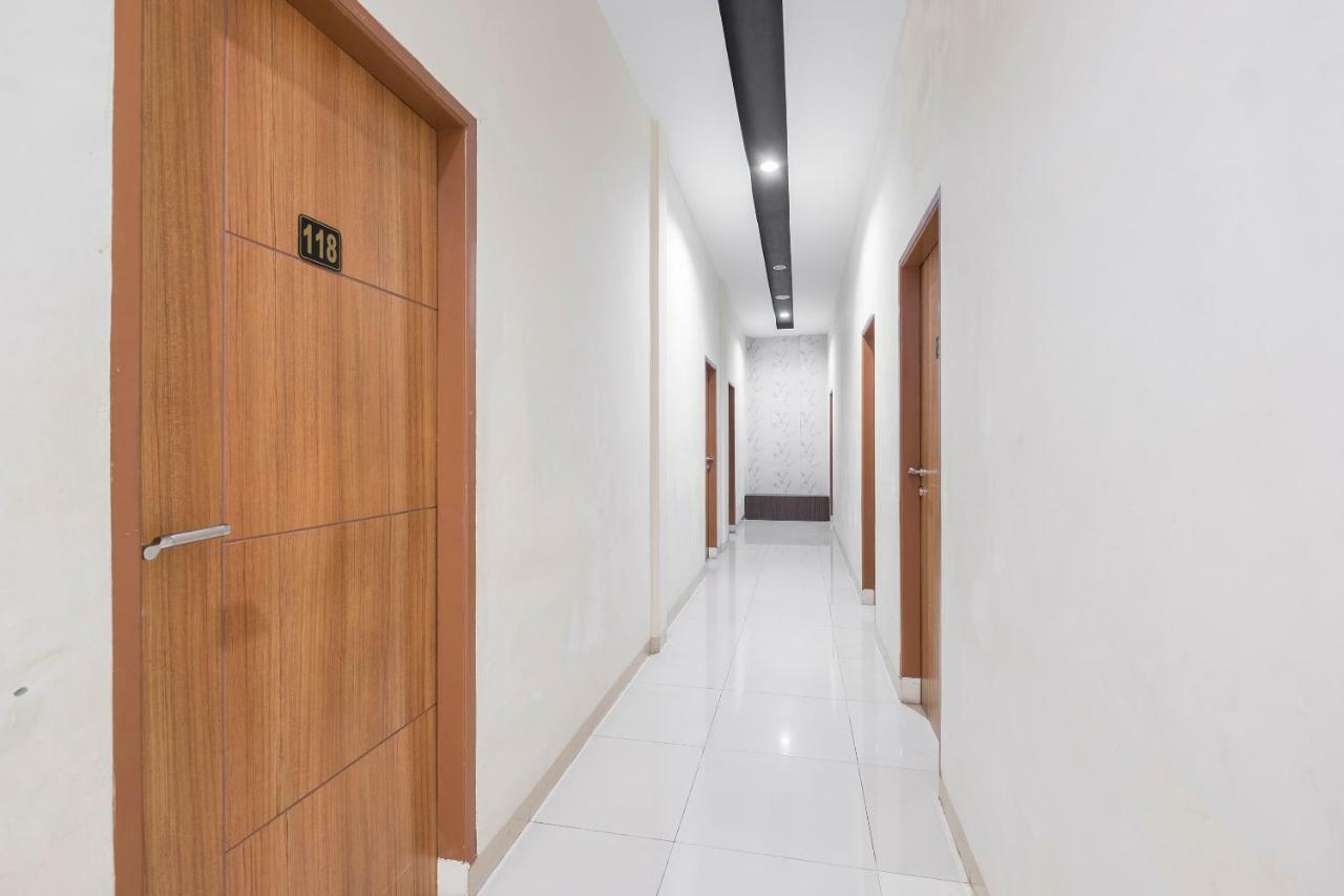 Hotel Astra Novilia Makassar Ngoại thất bức ảnh