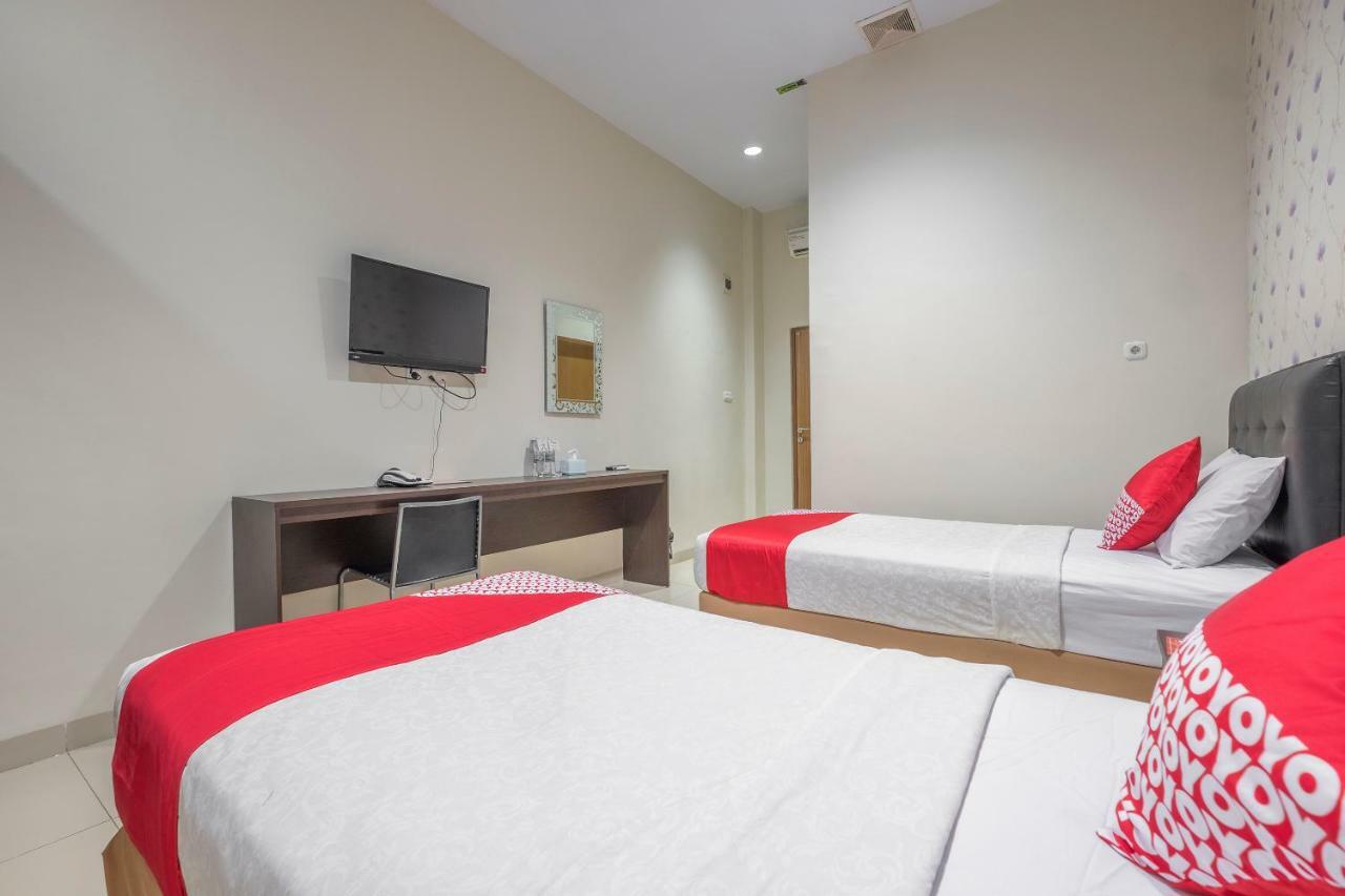 Hotel Astra Novilia Makassar Ngoại thất bức ảnh