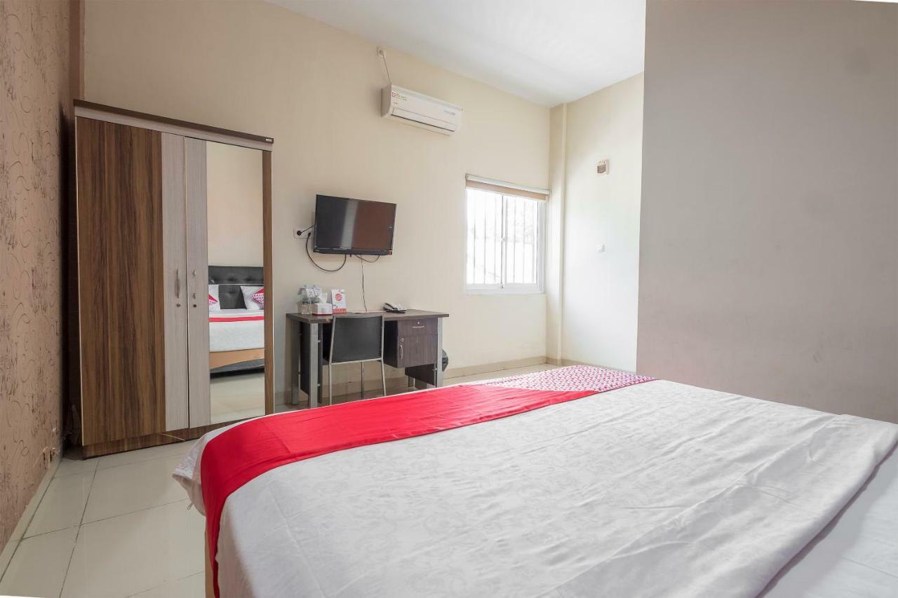 Hotel Astra Novilia Makassar Ngoại thất bức ảnh