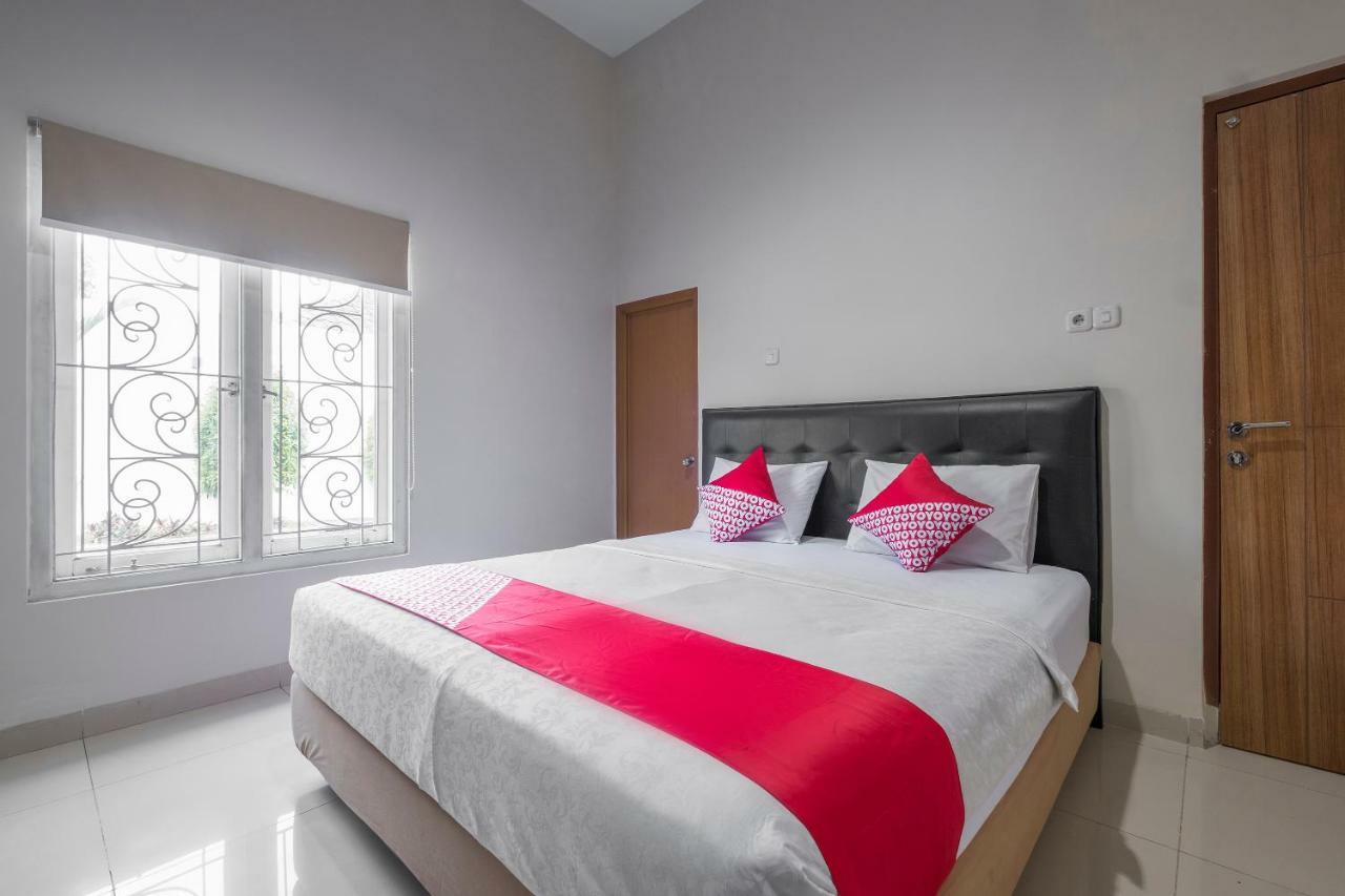 Hotel Astra Novilia Makassar Ngoại thất bức ảnh
